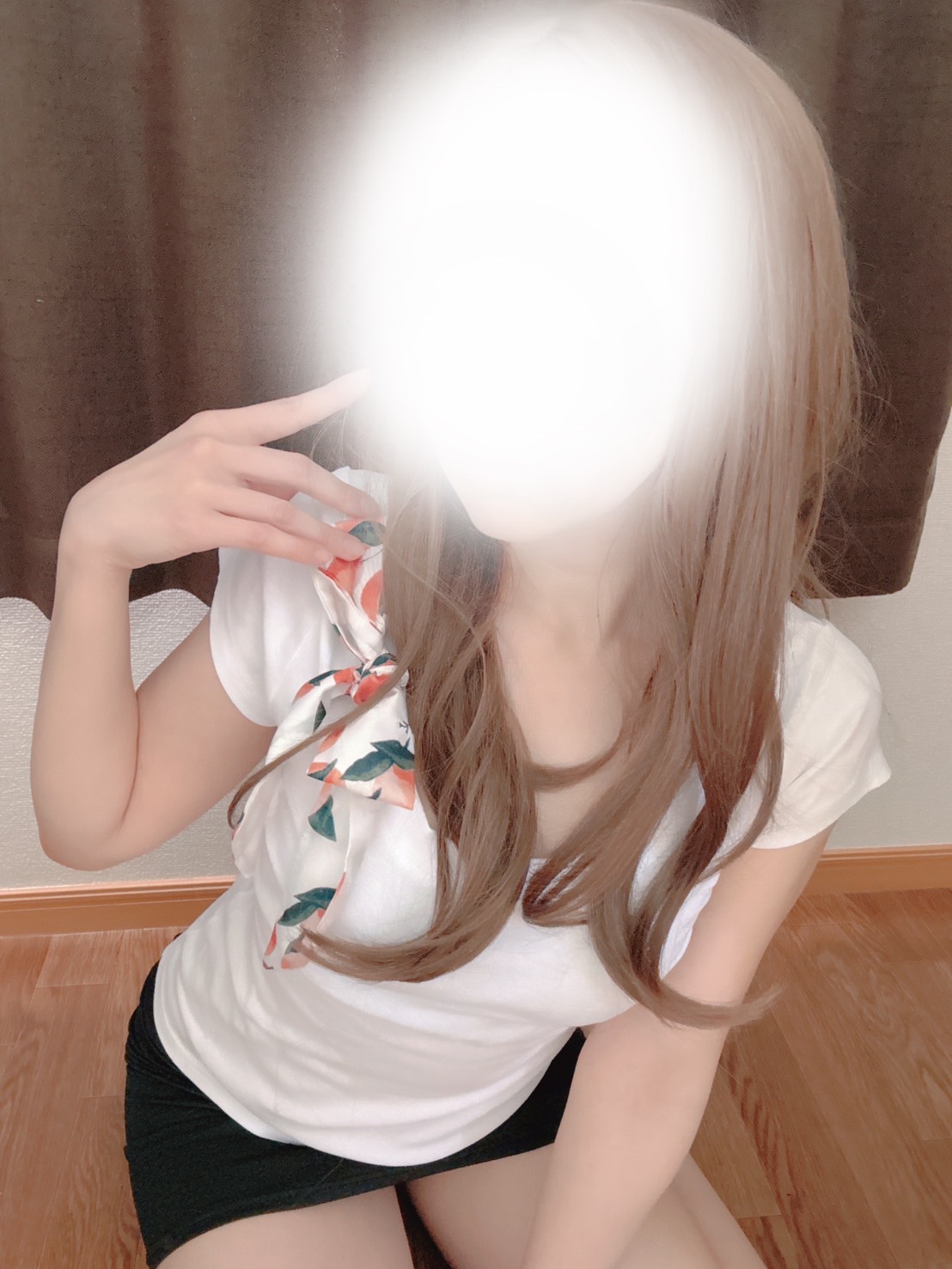 愛原えいみ